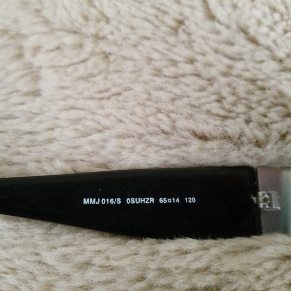 Marc By Marc Jacobs Sunglasses - Picture 6 of 7